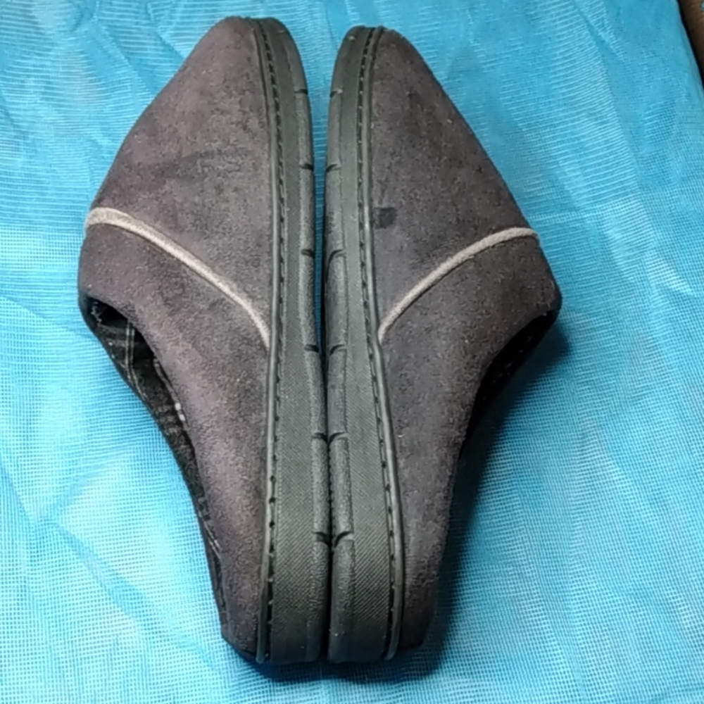 Weatherproof Slippers - Picture 2 of 6